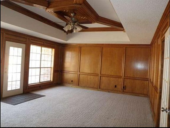 4th image of 3708 Pinoak St