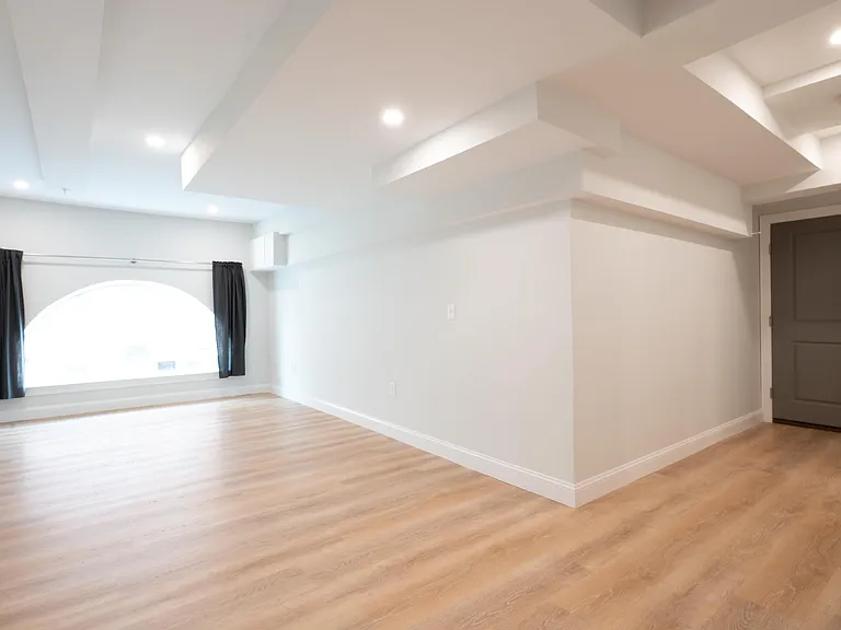 146 Main St #201 — Photo 10