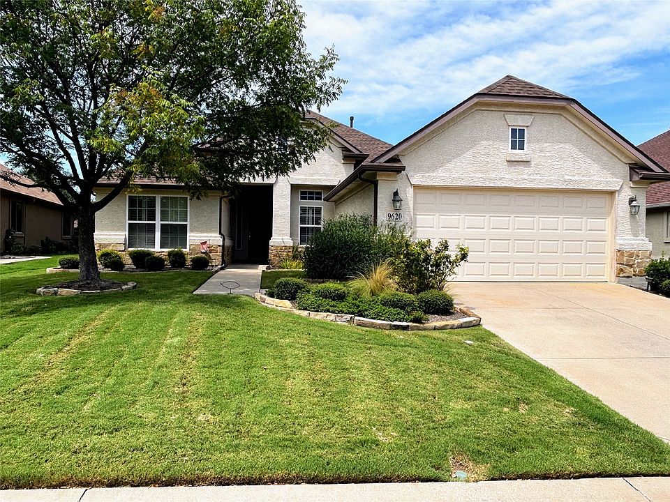 1st image of 9620 Ravenwood Dr