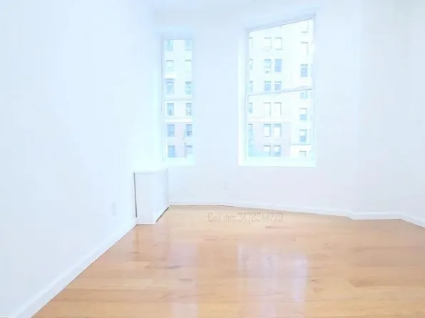 309 West 72nd Street image 1 of 4