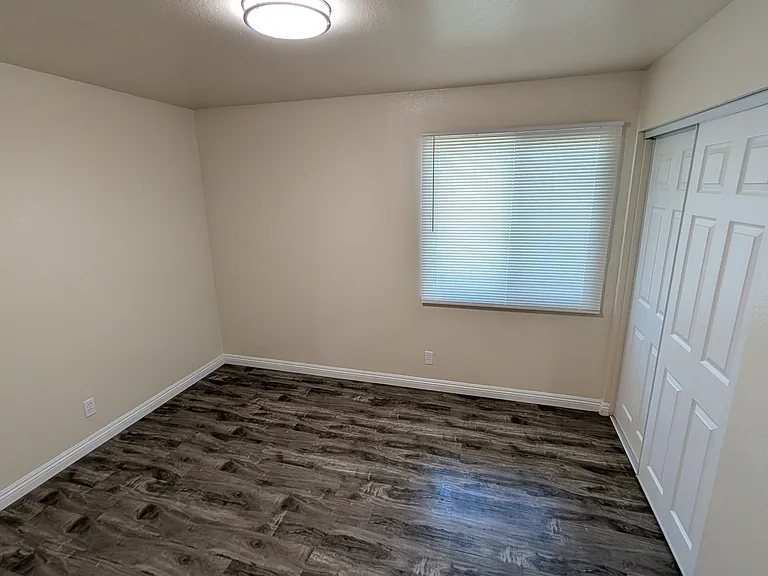 219 Lime St #104 — Photo 12