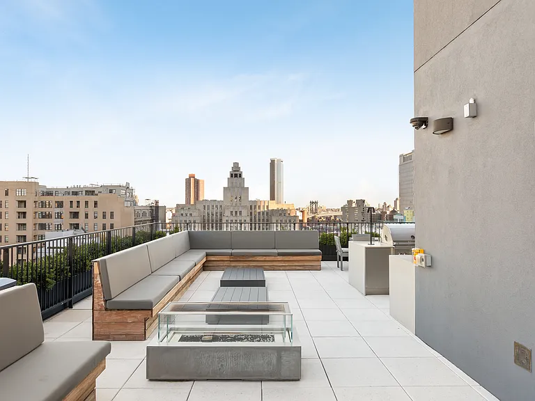91 Leonard St #7G — Photo 17