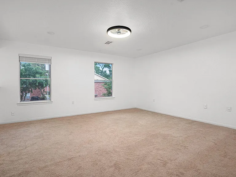 211 Hunt Rd #211 — Photo 18