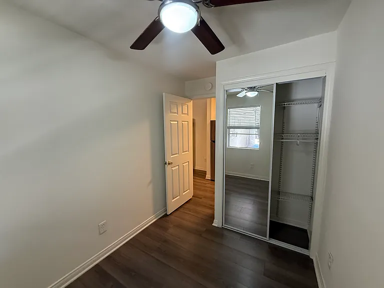 1032-1036 S Normandie Ave #5 — Photo 13