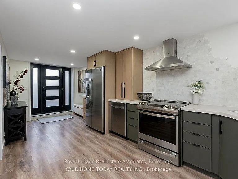 14 Gower Rd — Photo 5