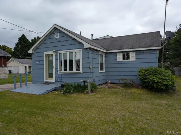 1108S County Road 442, Cooks, MI 49817