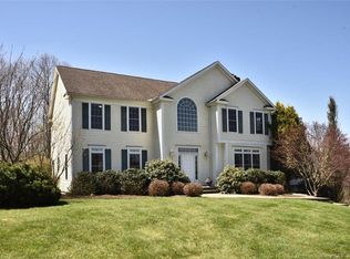 67 Charter Ridge Dr, Sandy Hook, CT 06482