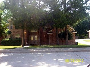 5251 Whispering Oaks Dr, Dallas, TX 75236