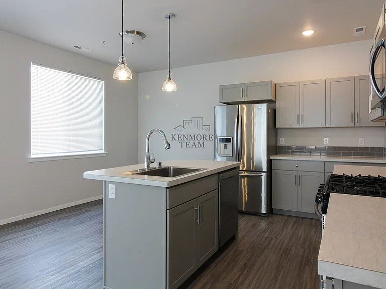 5613 Remington Dr — Photo 3