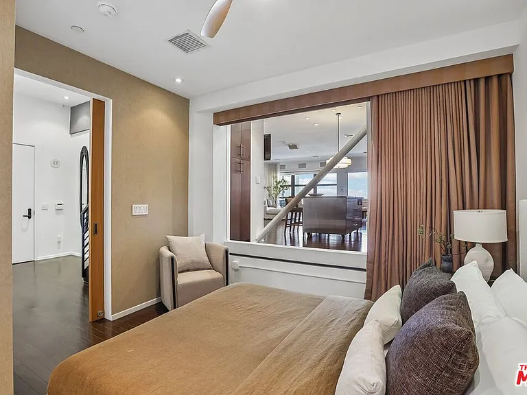 1645 N Vine St #911 — Photo 50