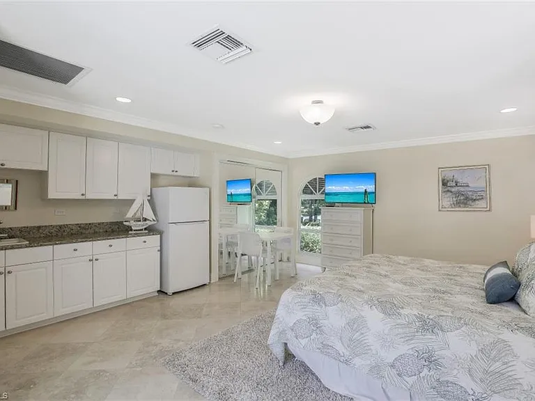 655 Galleon Dr — Photo 21