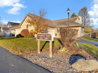 1907 Springbrook N, Waukesha, WI 53186