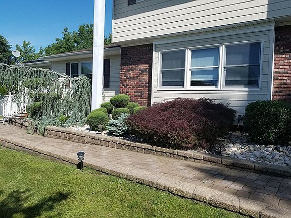 High end landscaping with lighting