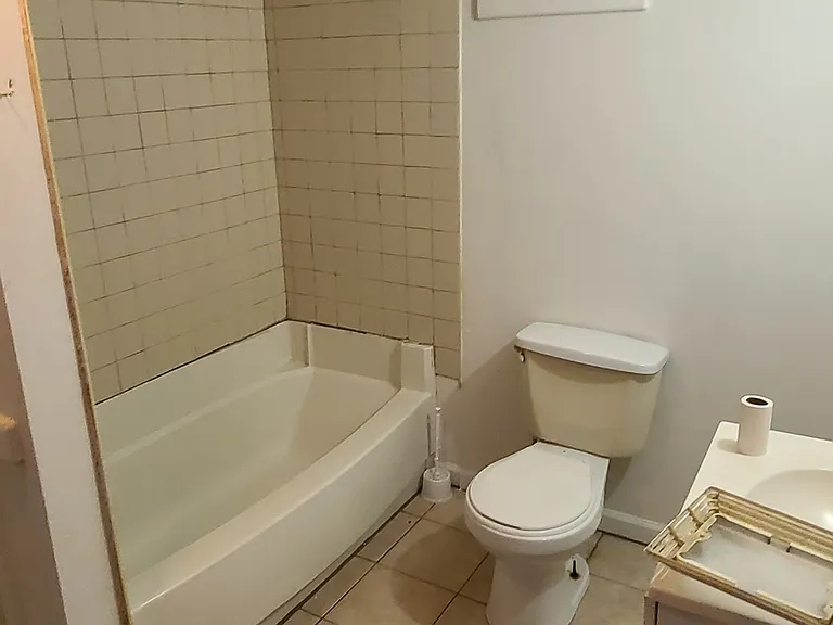 270 Cohansey St #270 — Photo 6