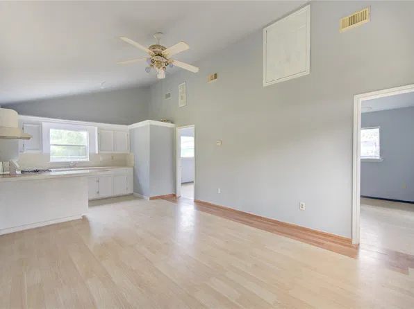 10717 Pillot St, Houston, TX 77029