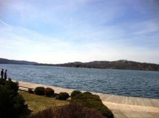 131 E Shore Trl, Sparta, NJ 07871