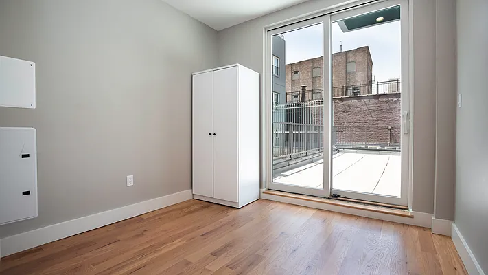 Rented by Nooklyn NYC LLC | media 14