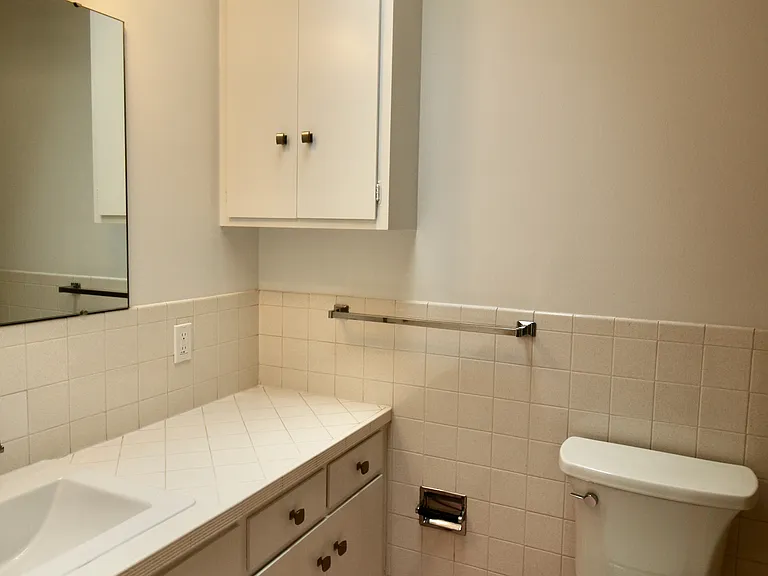 48 Bellevue Ave — Photo 11