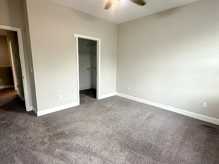 534 Lake Wildmere Cv — Photo 17