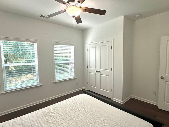 3rd image of 5266 Miranda Way