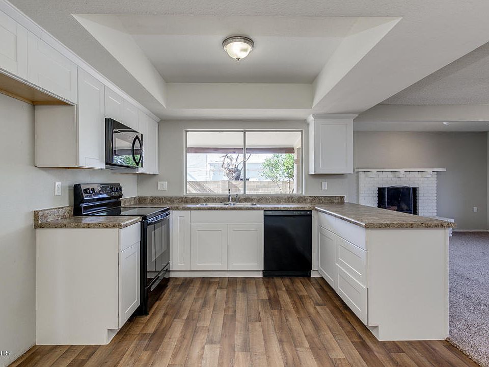 1st image of 2614 W Osage Cir