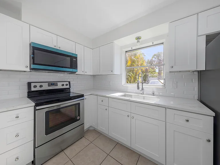 58 Tropic Blvd E #58 — Photo 10