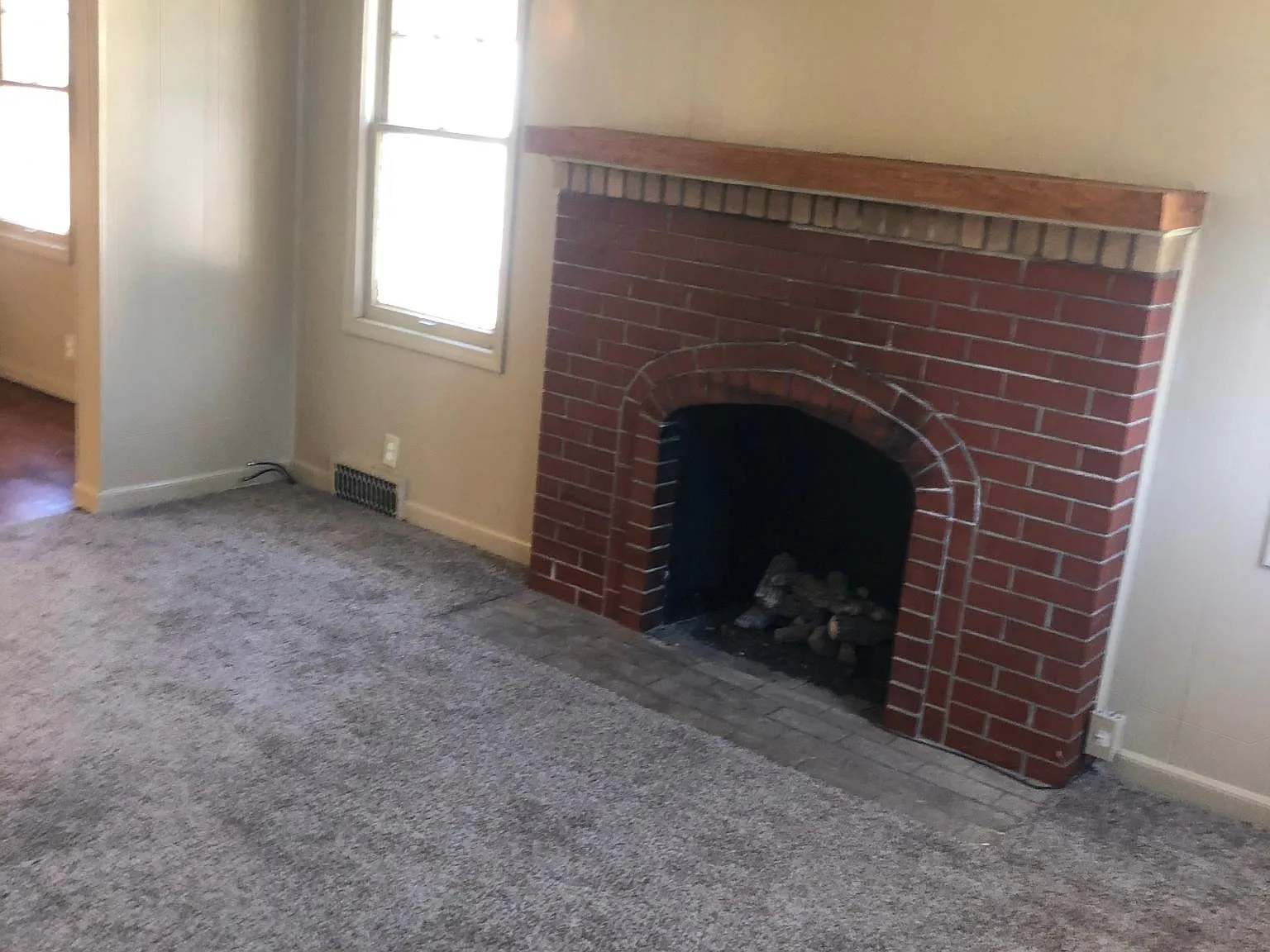 1 bed, 1000 sqft, $1,000 — Photo 3
