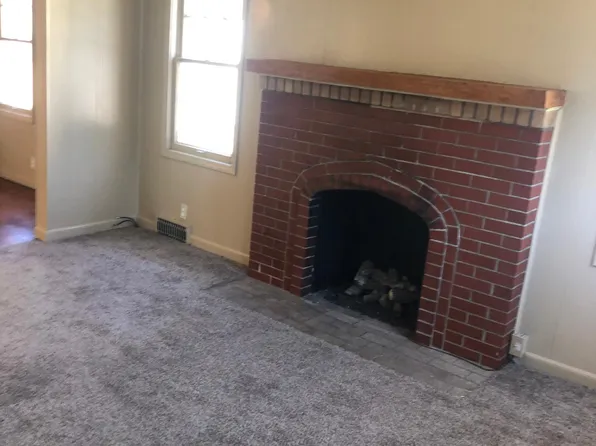 111 E Clinton St #2, Clinton, MO 64735