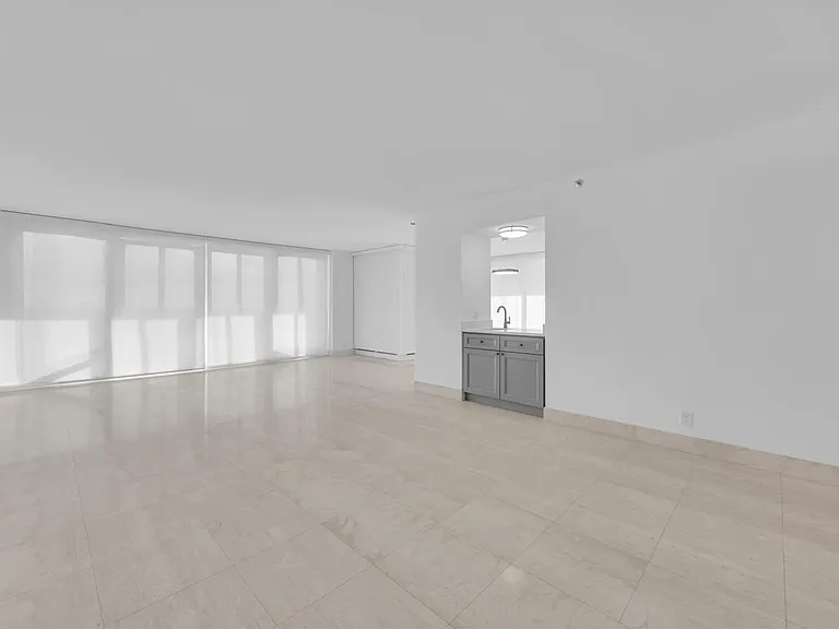 529 S Flagler Dr #14H — Photo 5