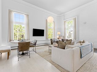 37 Forrester St APT 3, Newburyport, MA 01950