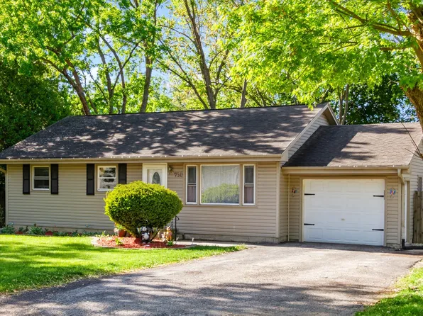 713 University St, Harvard, IL 60033