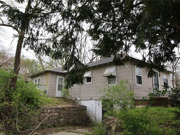 5th image of 2941 N Bethany St