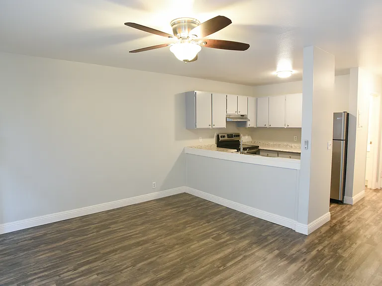 Sunset Terrace — Photo 23
