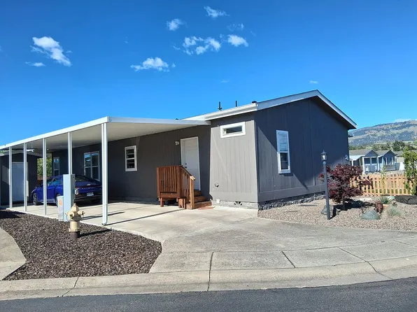 93 Northridge Ter Space 54, Medford, OR 97501