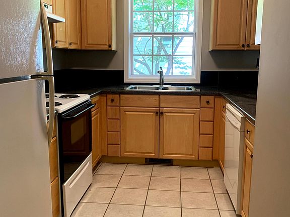 Is this the best kitchen that has ever been? Probably not, but... it is a great kitchen