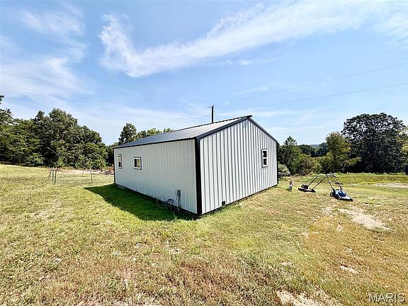 4th image of 3494 Spence School Rd #M