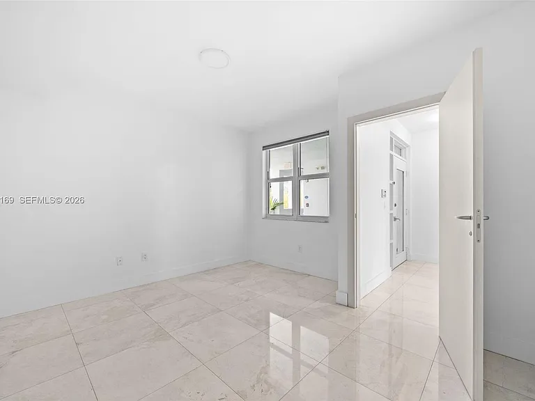 7918 Harbor Island Dr #311 — Photo 20