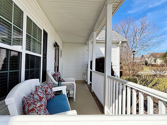 4th image of 229 Misty Ln