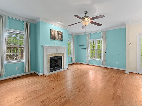 4th image of 831 Jefferson Dr