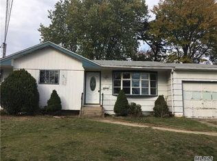 55 Voorhis Dr, Brentwood, NY