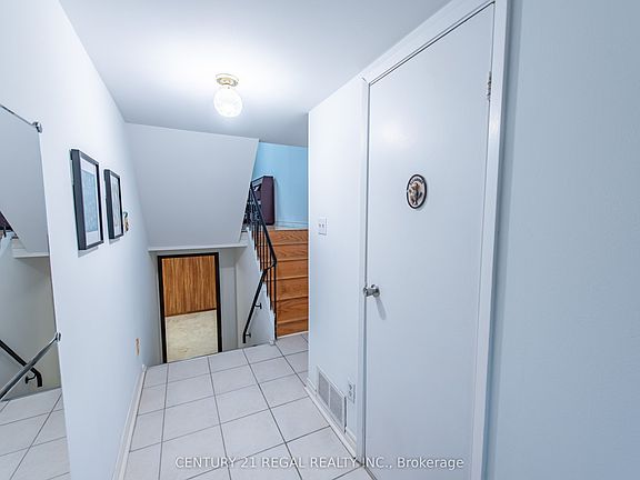 4th image of 4 Bradbrook Rd #5