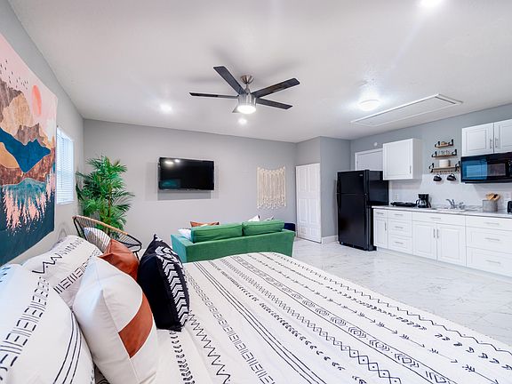 2nd image of 1831 SW Fears Ave #2