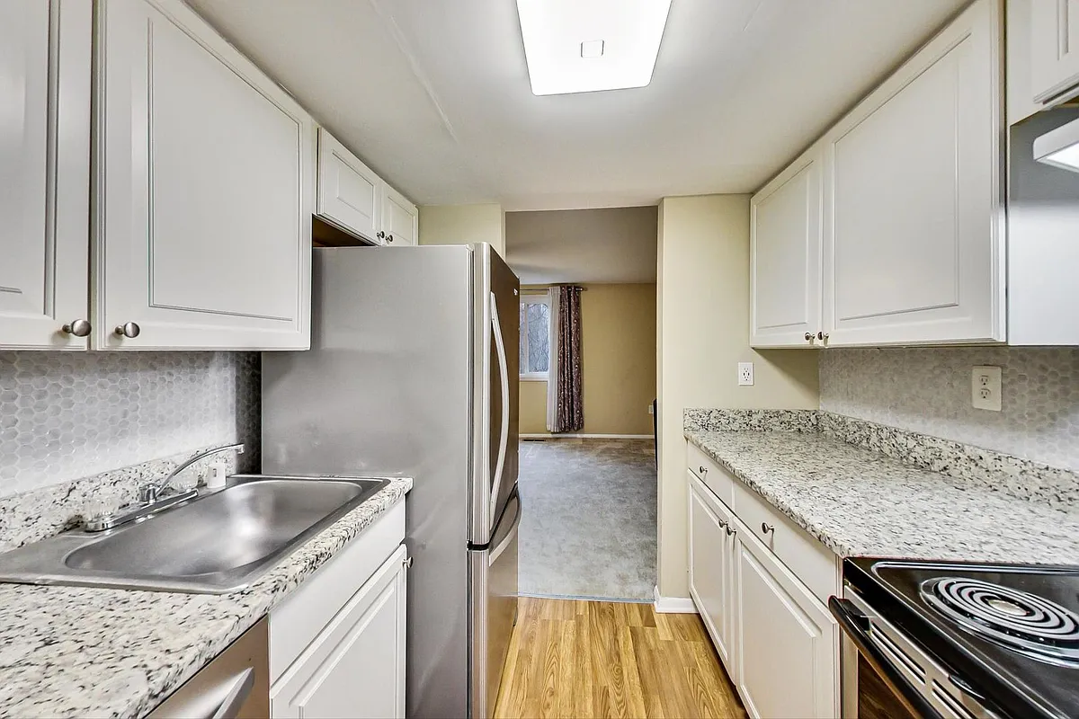 Building Photo - 6510 Overheart Ln
