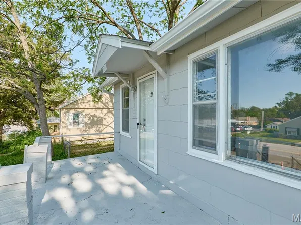 7075 Lansdowne Ave, Saint Louis, MO 63109