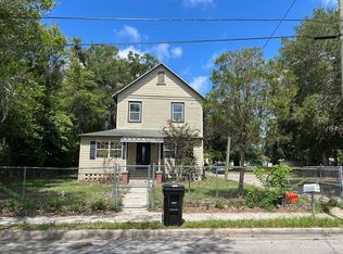 1130 NW 4th St, Gainesville, FL 32601