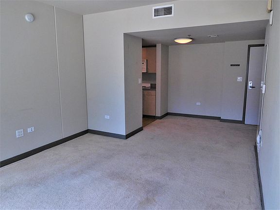 2nd image of 425 W Beech St Unit 604