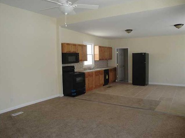 Open living room, kitchen, & dining