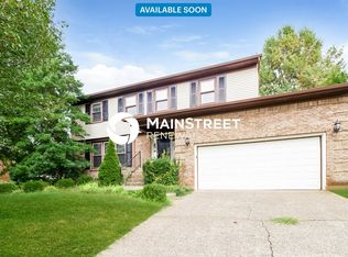 8105 Thornwood Rd, Louisville, KY 40220