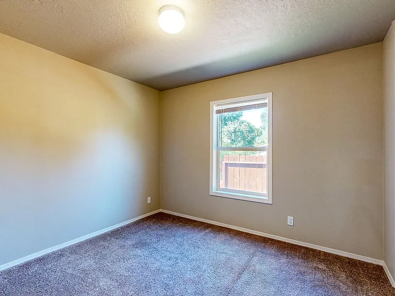 12800 Dunbar Rd — Photo 28