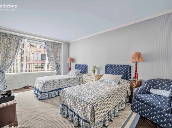 15 West 53rd Street image 10 of 14